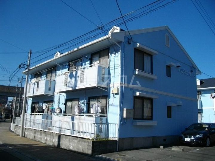 ハピネスブルーB棟の外観