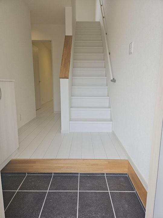 群馬県前橋市六供町2(一戸建)の賃貸物件の玄関