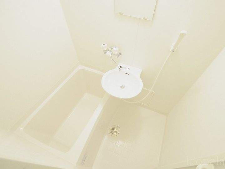 沖縄県那覇市繁多川5(マンション)の賃貸物件の風呂
