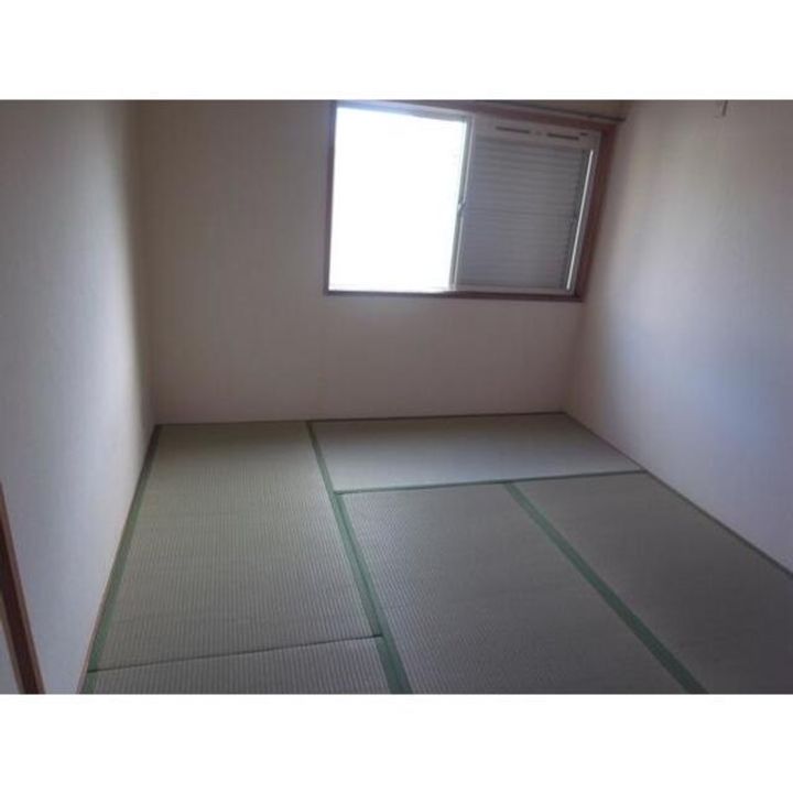 神奈川県川崎市多摩区東生田4(一戸建)の賃貸物件の居間