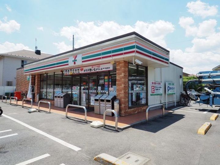 埼玉県吉川市中央3(アパート)の賃貸物件の周辺