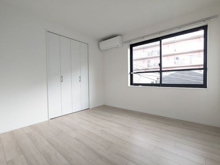 エルファーロ三軒茶屋IIの居間