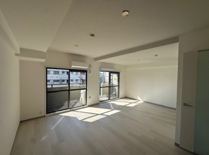 ソフィアコート楽々園の居間