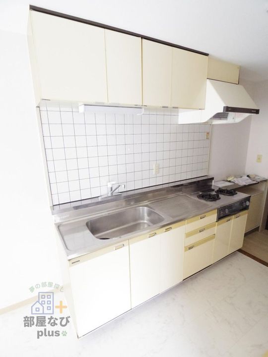 埼玉県所沢市大字松郷(マンション)の賃貸物件のキッチン
