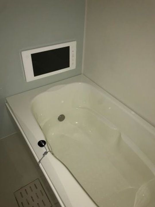 アレクトールの風呂