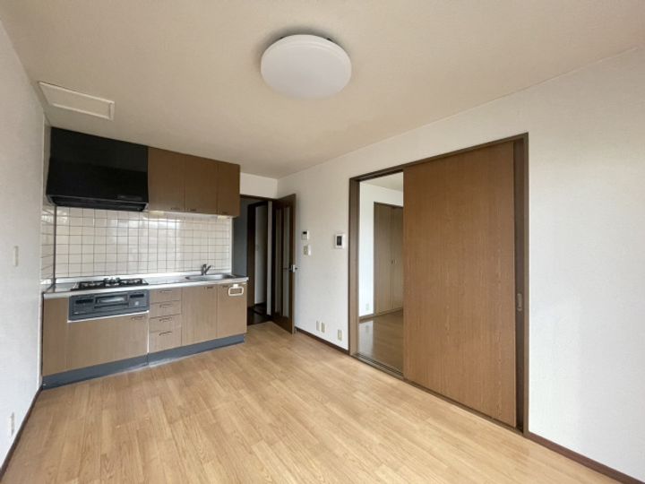 アイランドパレスCの内装