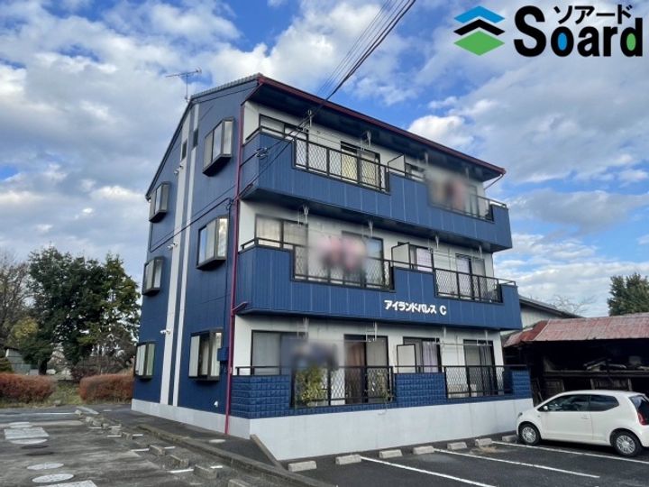 アイランドパレスCの外観