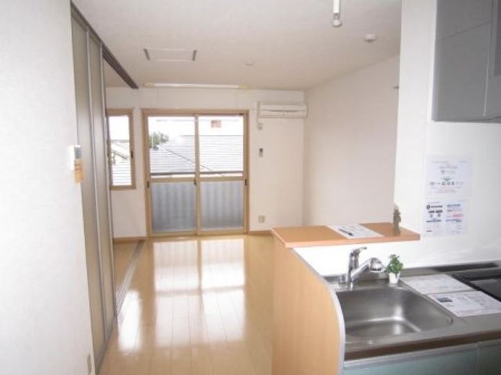 鹿児島県姶良市加治木町木田(アパート)の賃貸物件の居間