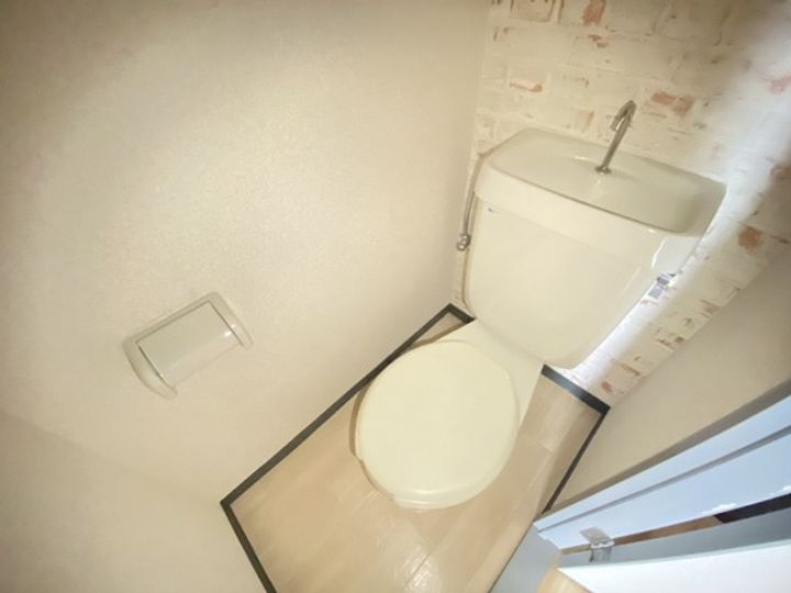 タウン己斐西の内装