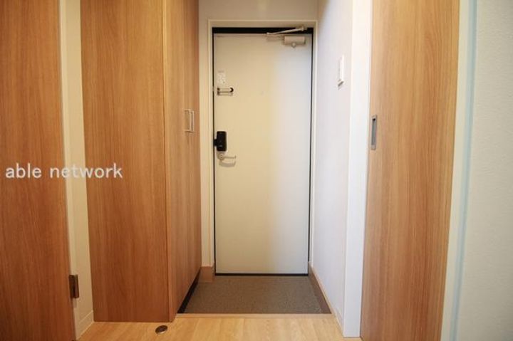 75apartment.東明の玄関