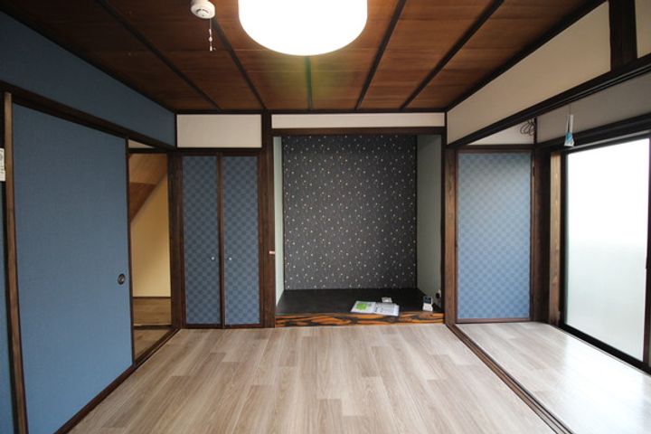 富山県高岡市丸の内(一戸建)の賃貸物件の居間