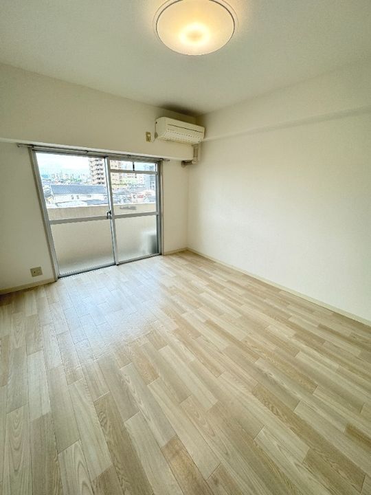 大阪府堺市北区北長尾町1(マンション)の賃貸物件の居間