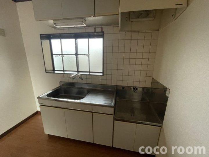 静岡県藤枝市岡部町三輪(アパート)の賃貸物件のキッチン