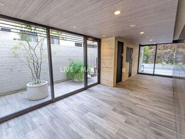 東京都目黒区下目黒2(マンション)の賃貸物件の地図