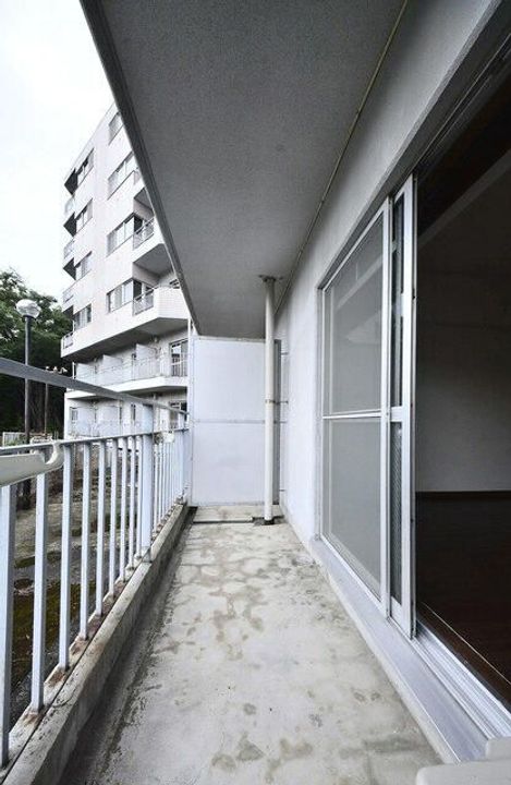 第12明智ビルの内装