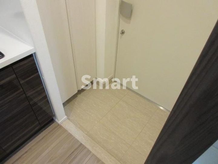 東京都杉並区高円寺北2(マンション)の賃貸物件の玄関