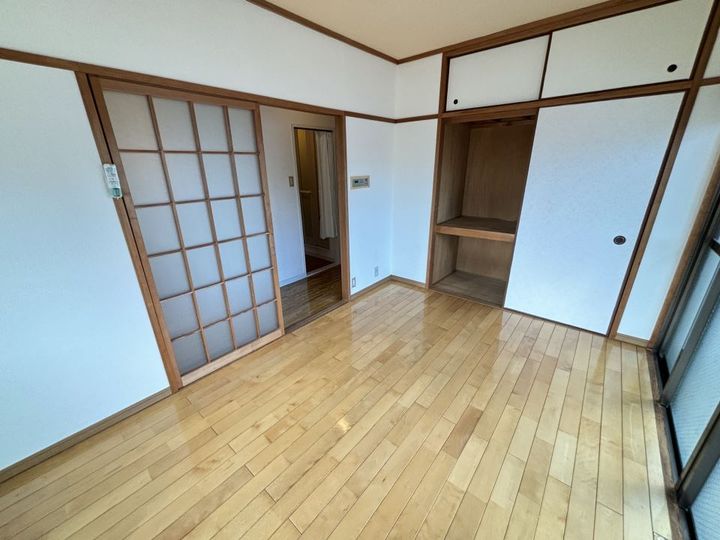 シングルハイム森山の居間