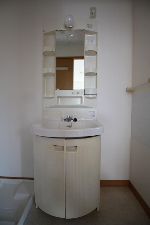 家野町サンロイヤルの内装