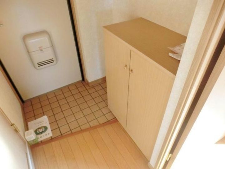 サンライズK&Yの玄関