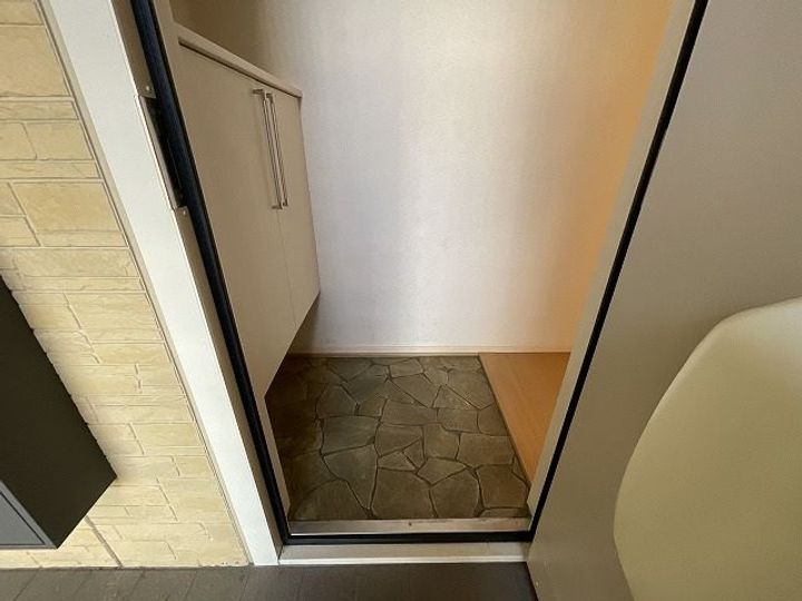 群馬県高崎市上中居町(アパート)の賃貸物件の玄関