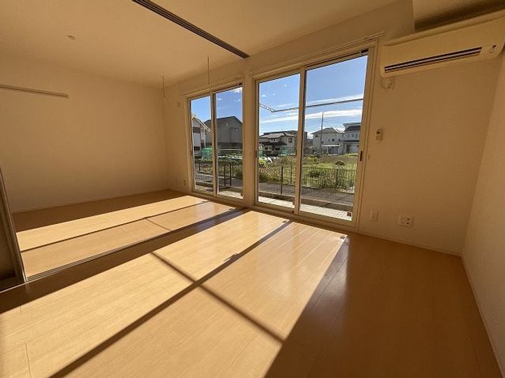 群馬県高崎市上中居町(アパート)の賃貸物件の居間