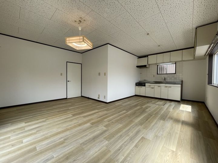 滋賀県東近江市建部堺町(一戸建)の賃貸物件の居間