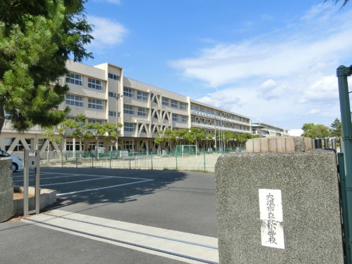 リオリエントプレミアスの周辺