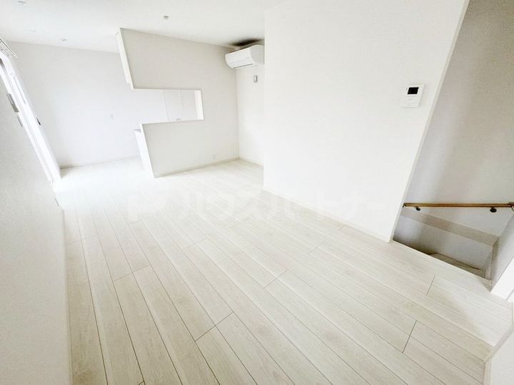 東京都板橋区前野町2(一戸建)の賃貸物件の居間