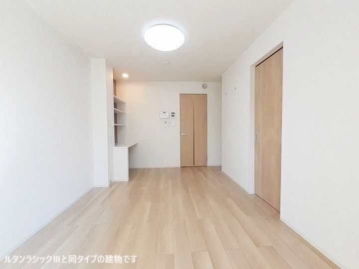 上安3丁目アパート(027642601)の居間