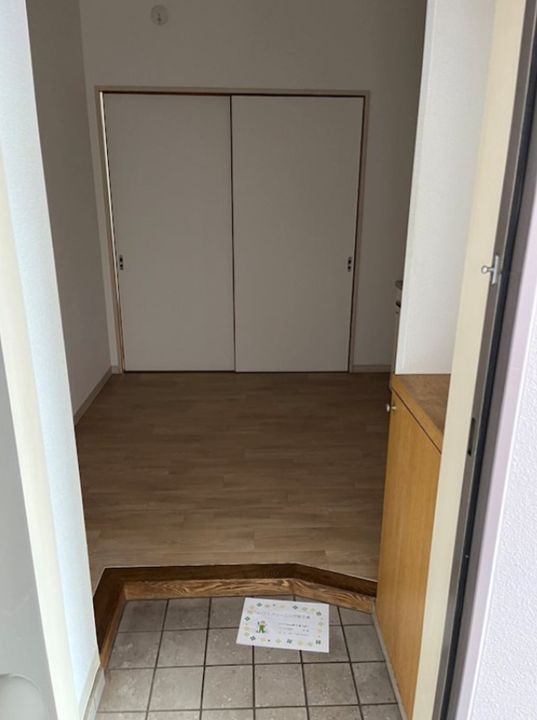 神奈川県横浜市神奈川区新町(マンション)の賃貸物件の玄関