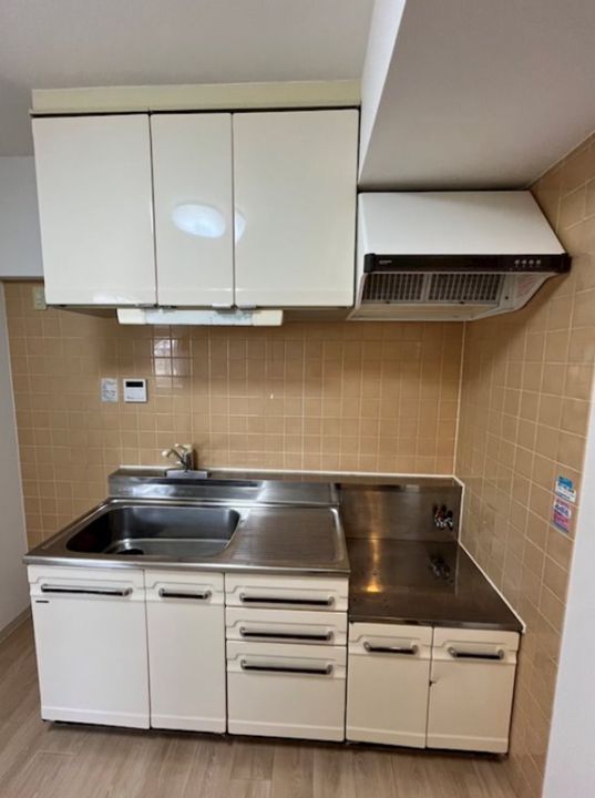 神奈川県横浜市神奈川区新町(マンション)の賃貸物件のキッチン