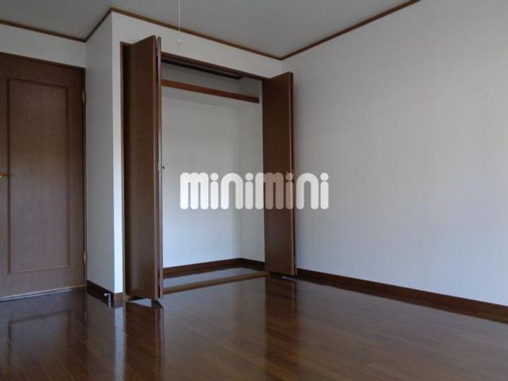 リバーサイド山王の居間