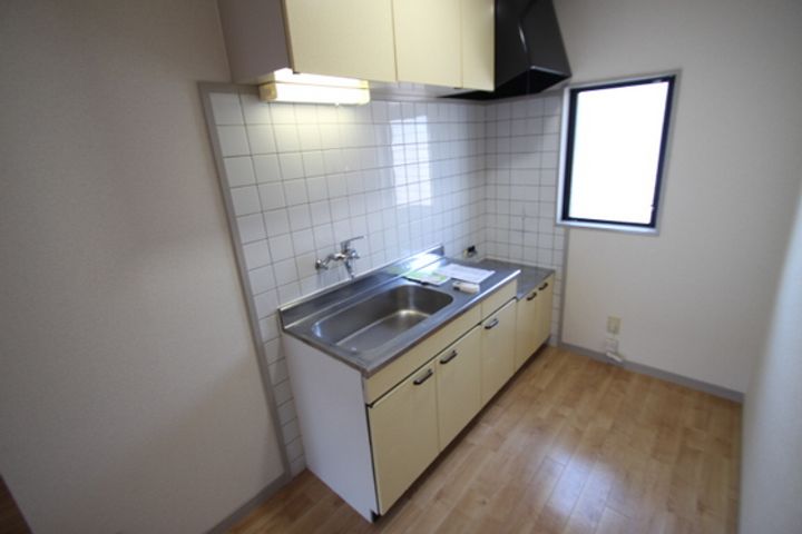 岡山県岡山市南区万倍(アパート)の賃貸物件のキッチン