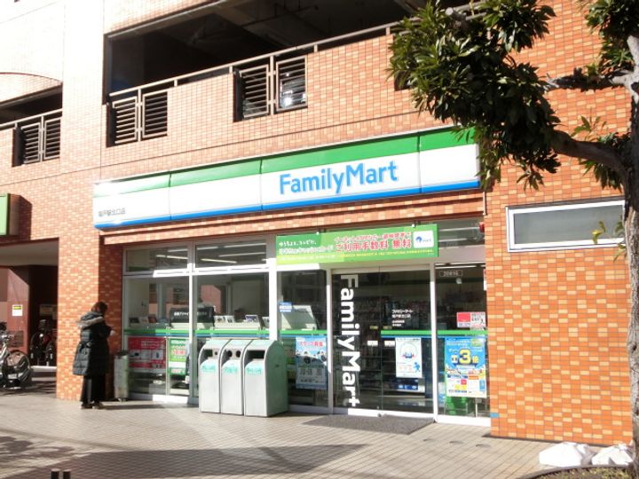 ミレニアムGの周辺