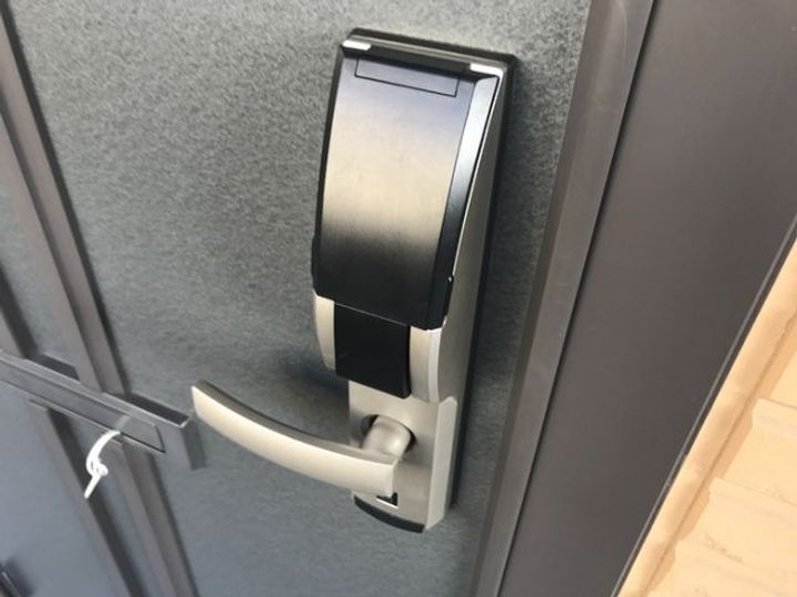 福島県福島市御山町(アパート)の賃貸物件の玄関