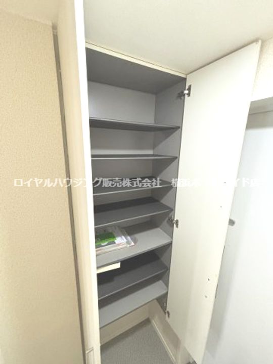 クレイン横浜台町の内装
