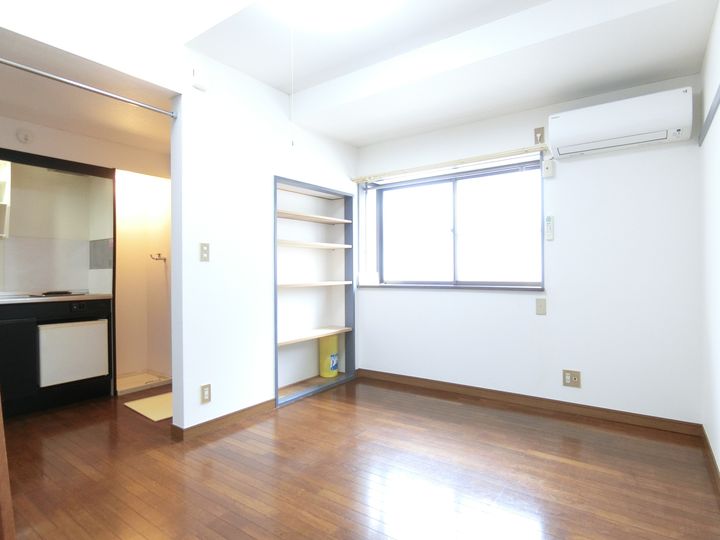 コーポタケダの居間