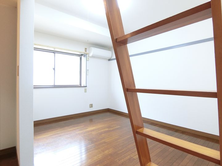 コーポタケダの居間