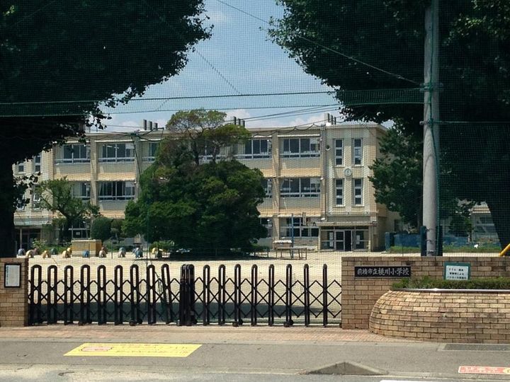 グローリ塚田の周辺