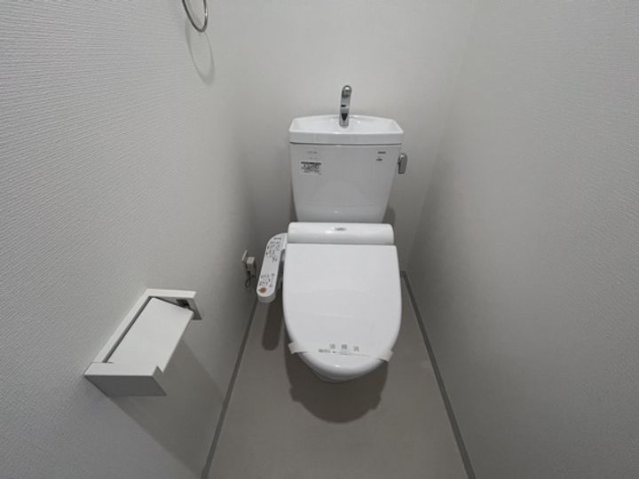 アルル五日市駅前の内装