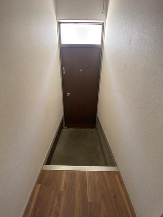 大阪府寝屋川市萱島東2(一戸建)の賃貸物件の玄関
