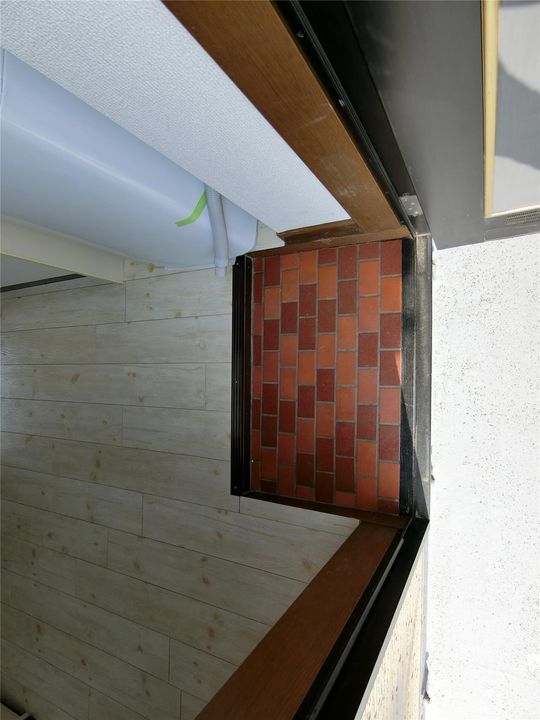 すまいる高経の玄関