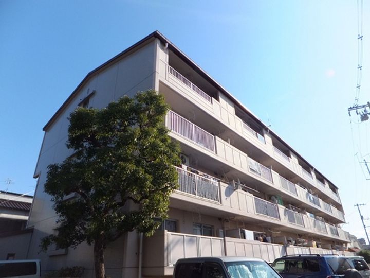 ピアパレス高須の外観