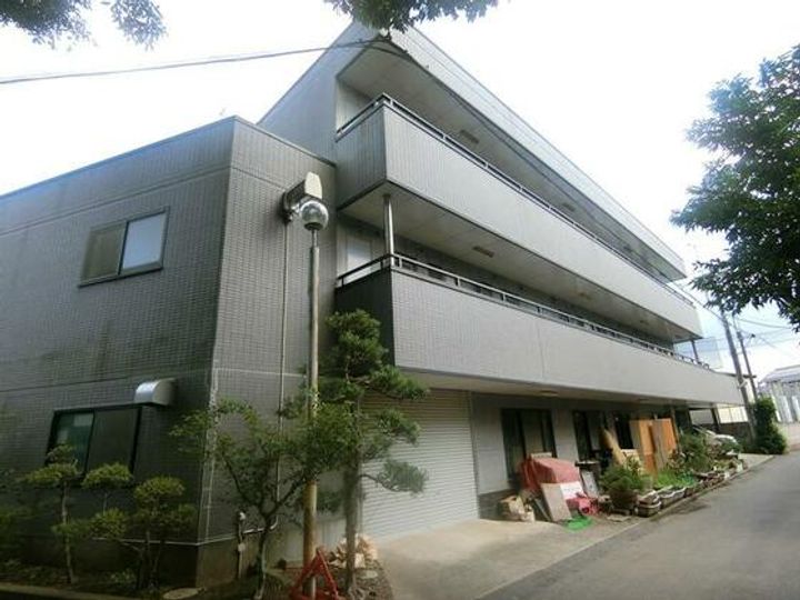 大井マンションの外観