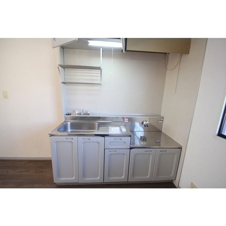 メゾンボナセーラA棟のキッチン