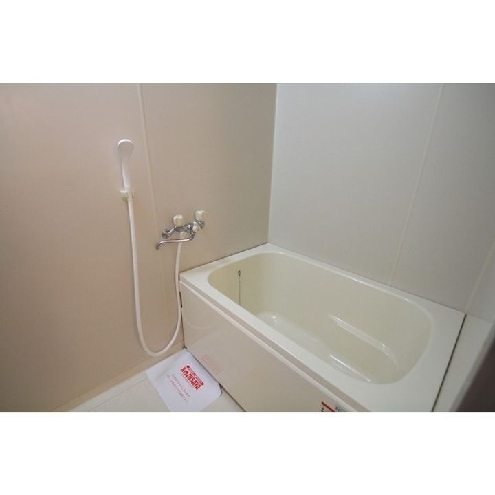 メゾンボナセーラA棟の風呂