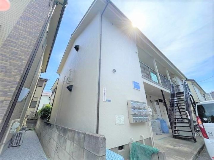 コーポハナブサの外観