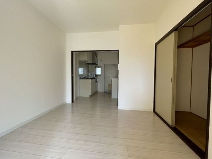 埼玉県さいたま市大宮区天沼町1(アパート)の賃貸物件の居間