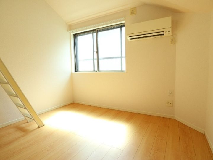 モンステラ大曽根の居間