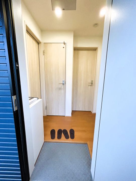 MELDIA新秋津の玄関
